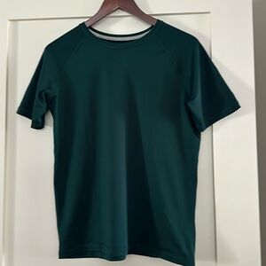 Never worn! Lands End Performance Tee - Size Big Boys XL